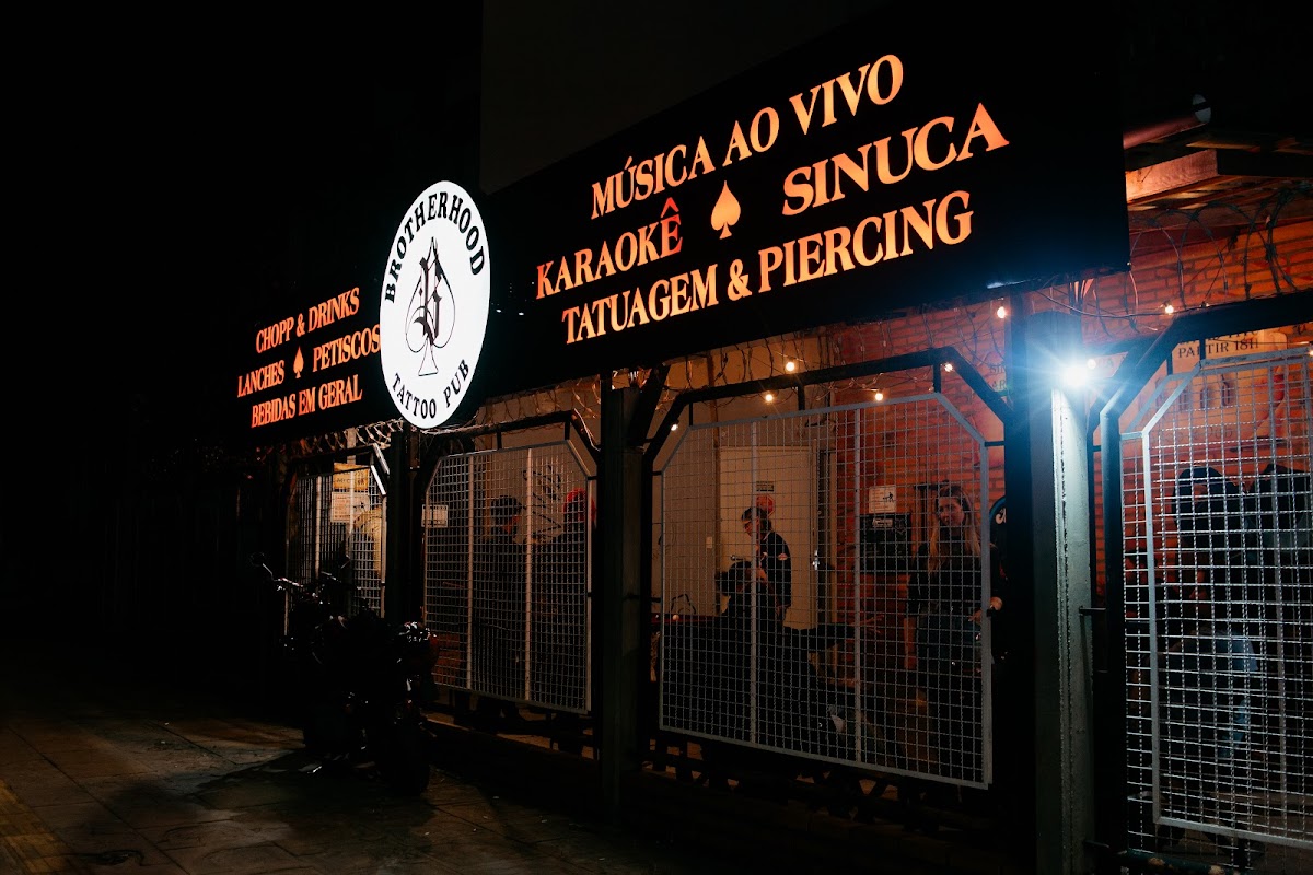 Brotherhood Tattoo Pub | Rock Bar | Estúdio de Tatuagem