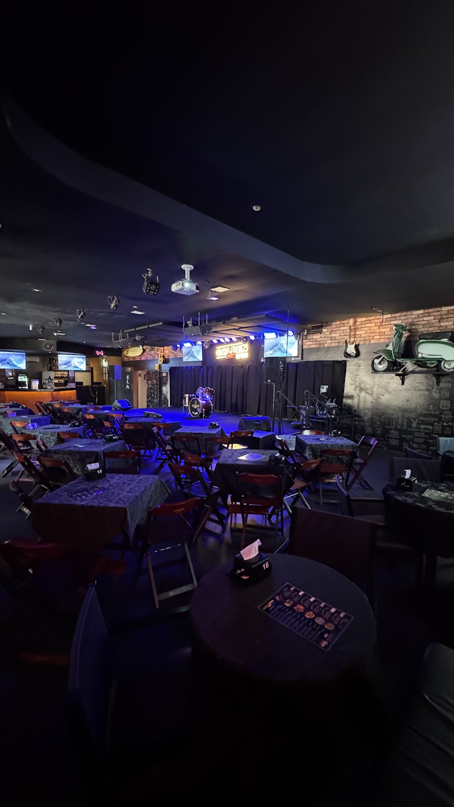 Golden Beer Tap House