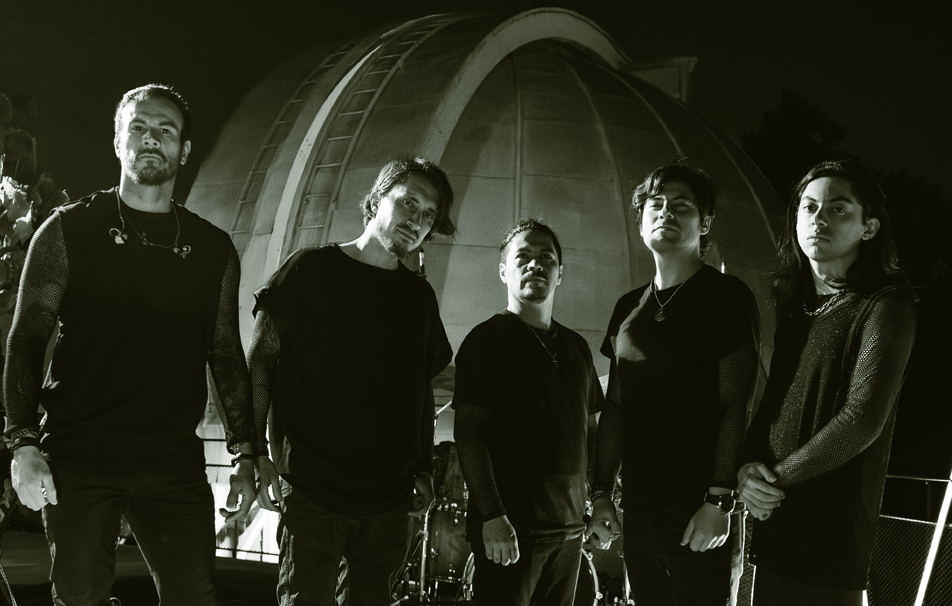Intrascendence em apresentação no observatório