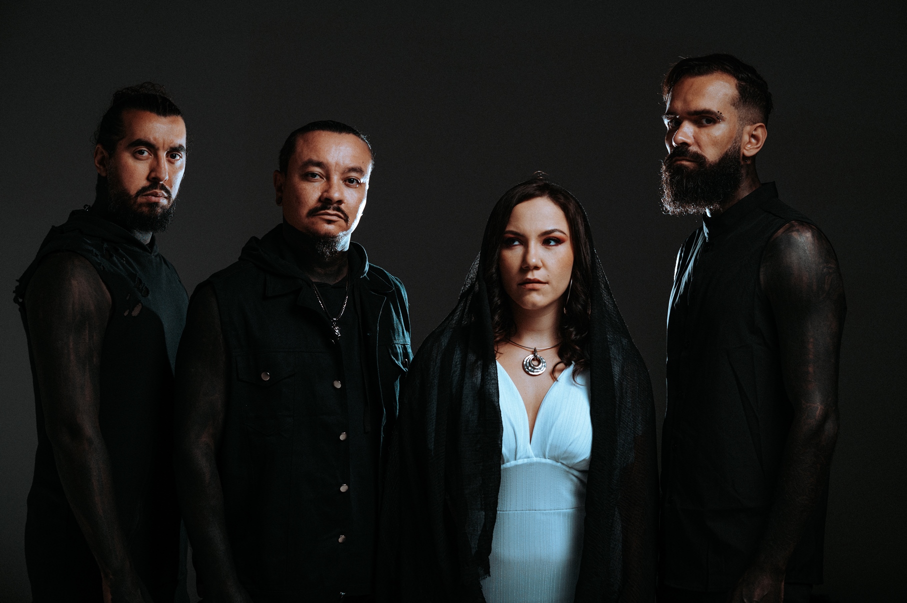 Sacrificed em foto promocional